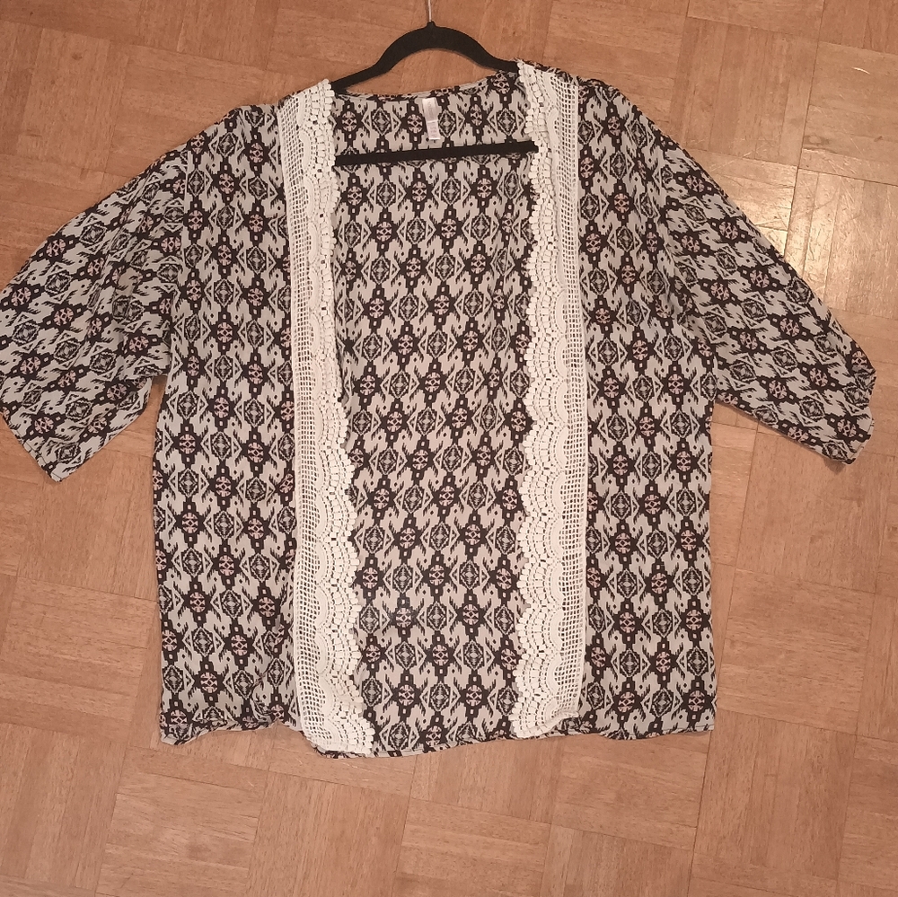 Used as swimsuit cover-up